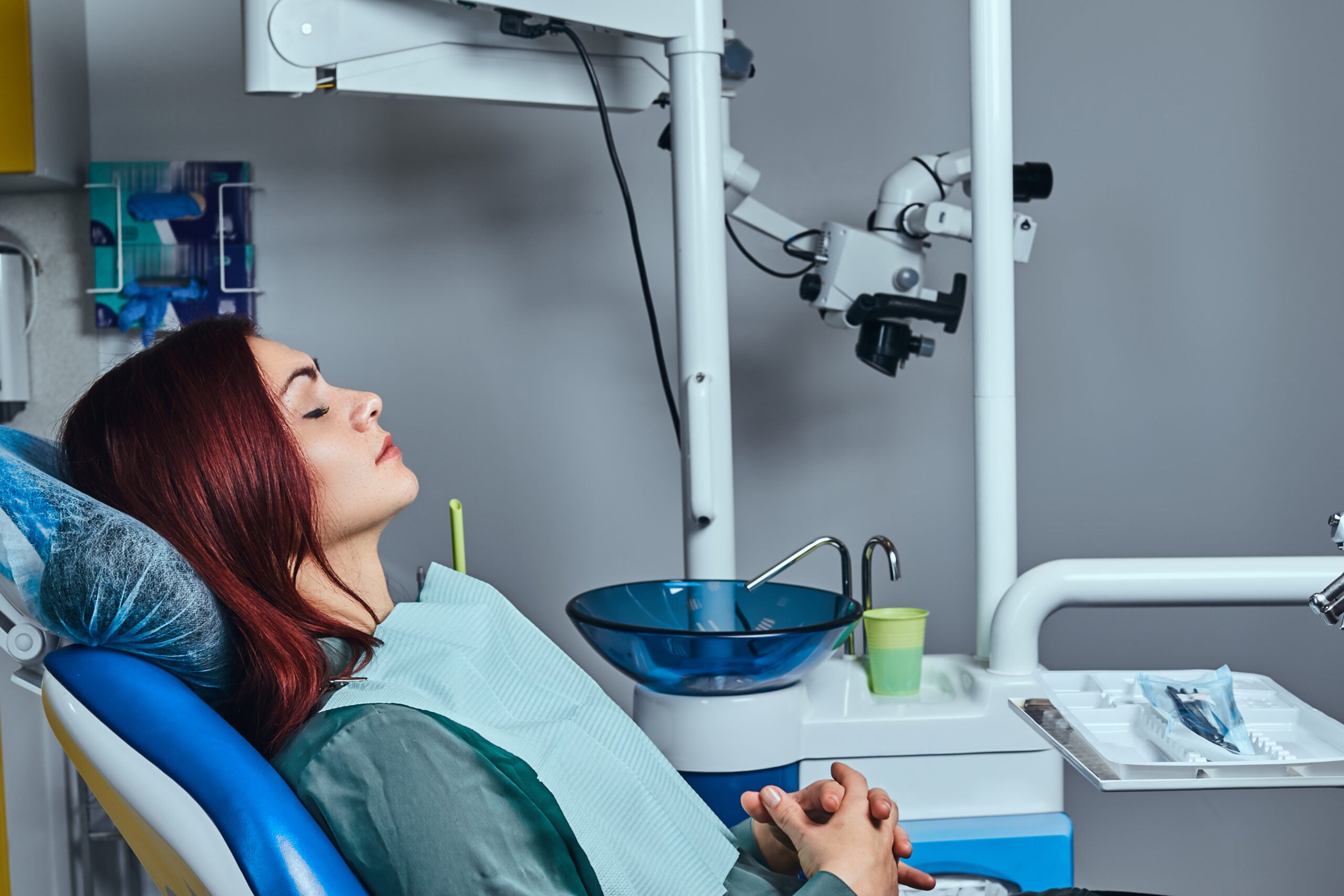ADULT PATIENT AT A DENTAL VISIT