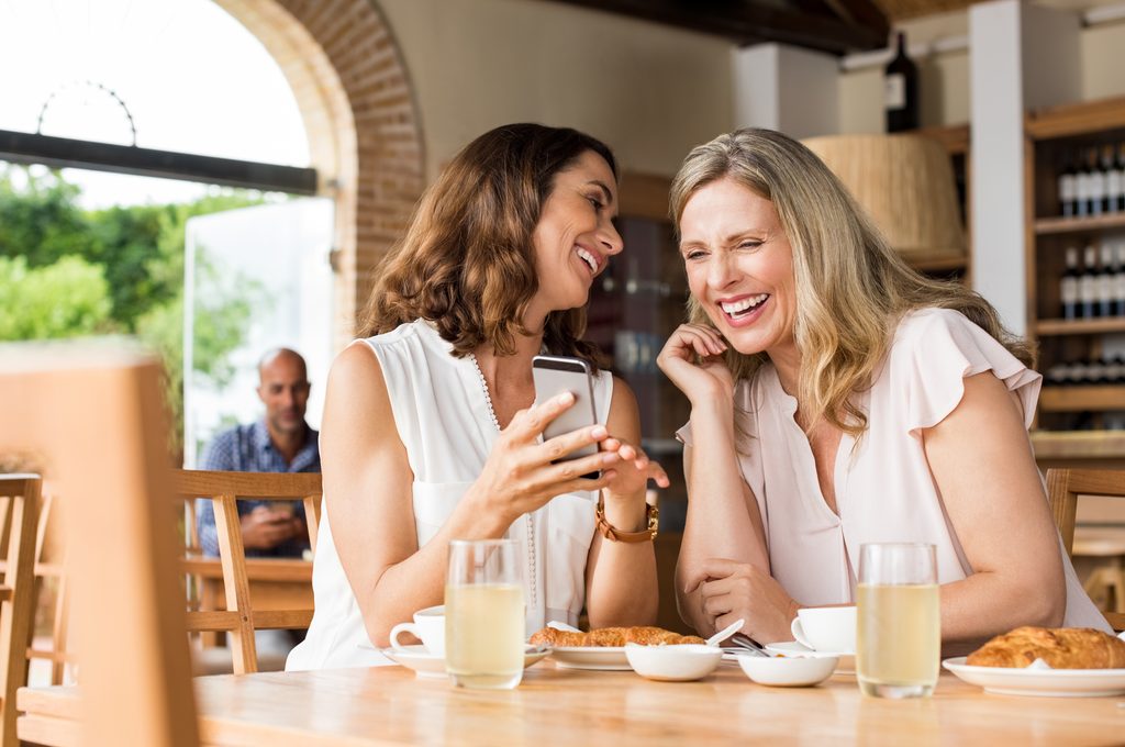 WHAT CAUSES CAVITIES? DOES YOUR DIET AFFECT YOUR SMILE? 1 ISTOCK 658600816